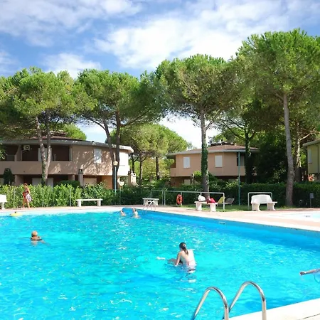 Апартаменты Villaggio Tivoli Бибионе