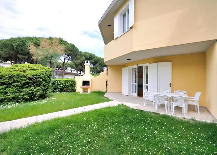 Villaggio Tivoli Апартаменты *