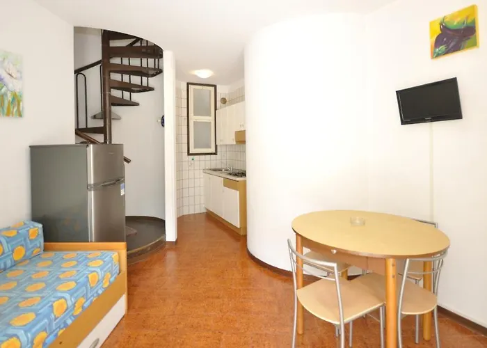 Villaggio Tivoli Апартаменты Бибионе